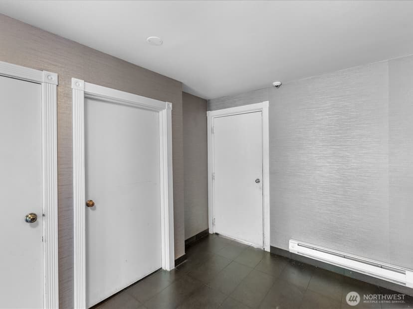 Property photo for 14300 32nd Avenue NE #408, Seattle photo 12
