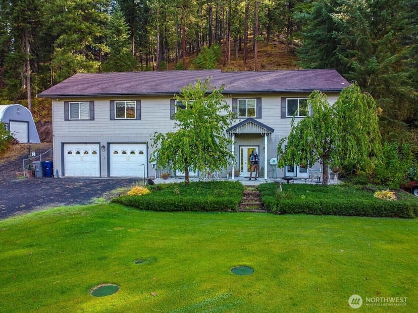 Property photo for 12465 Chumstick Highway, Leavenworth photo 2