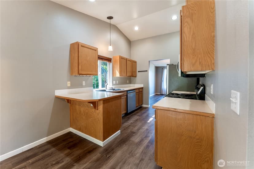 Property photo for 1230 30th Avenue Ct SW, Puyallup photo 6