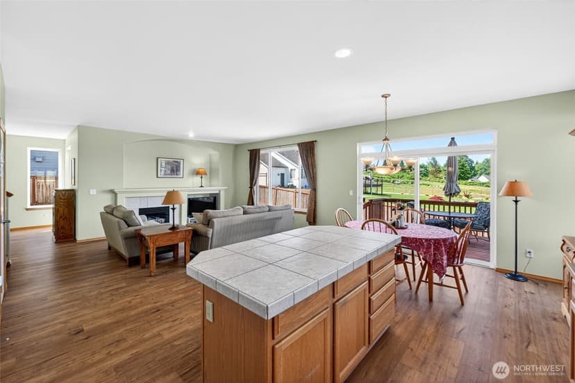 Property photo for 7101 82nd Street Ct E, Puyallup photo 12