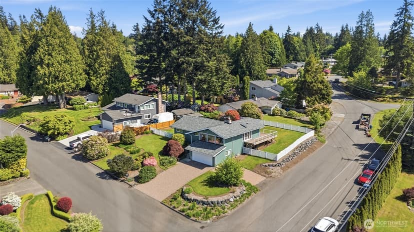 Property photo for 3016 51st Place SW, Everett photo 37