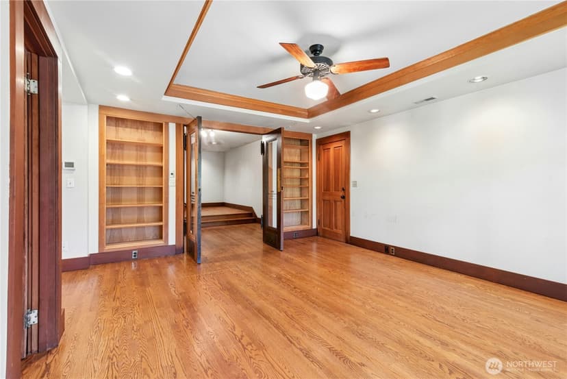 Property photo for 2077 E Howe Street, Seattle photo 21