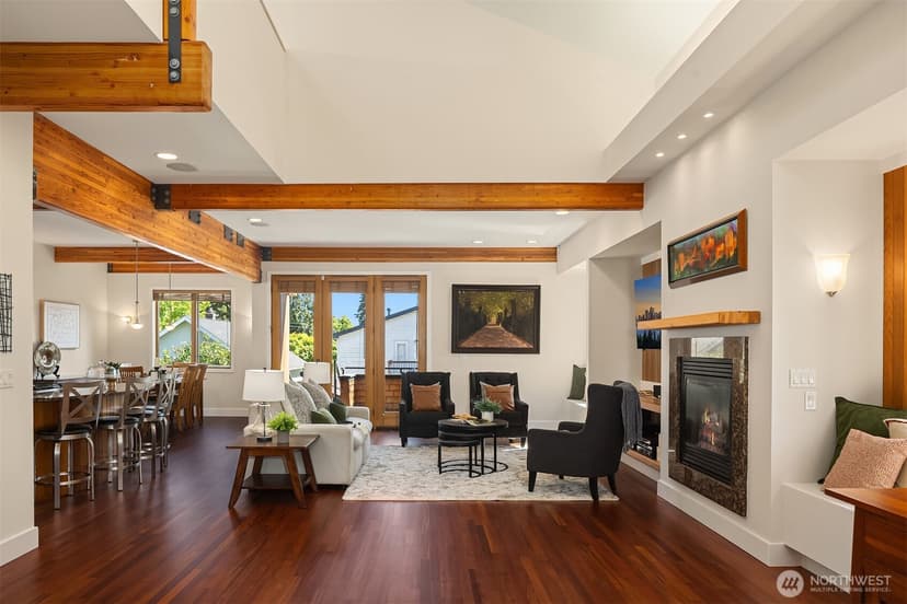 Property photo for 543 N 83rd Street, Seattle photo 4