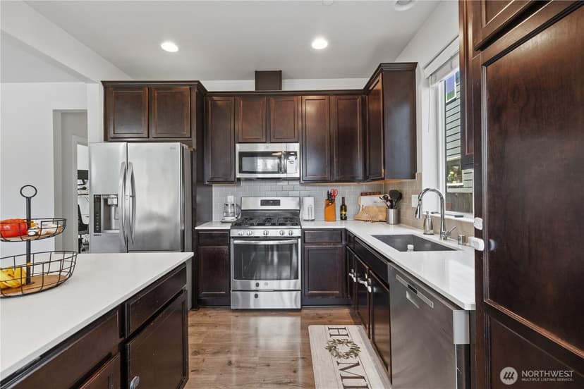 Property photo for 2216 117th Street SW, Everett photo 5