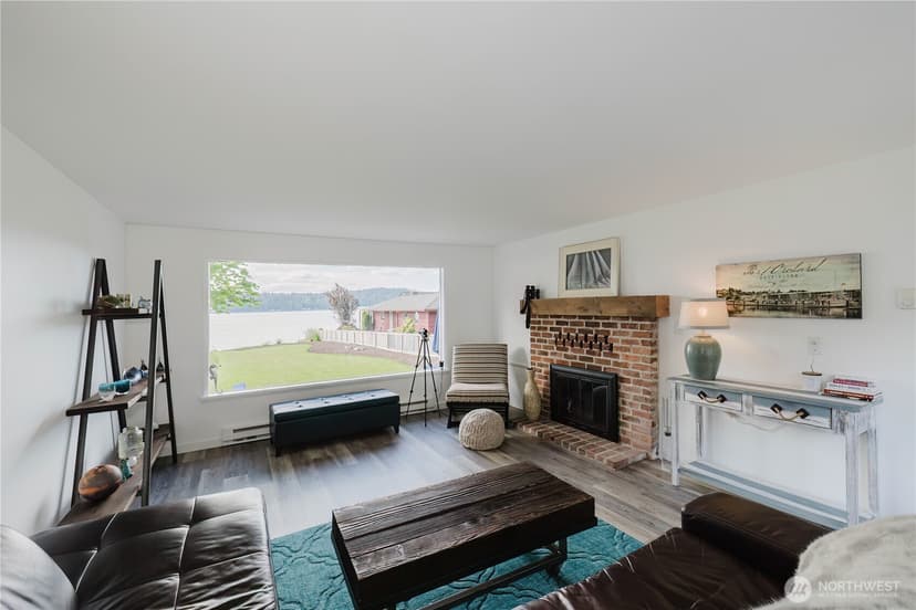 Property photo for 3262 Beach Drive E, Port Orchard photo 30
