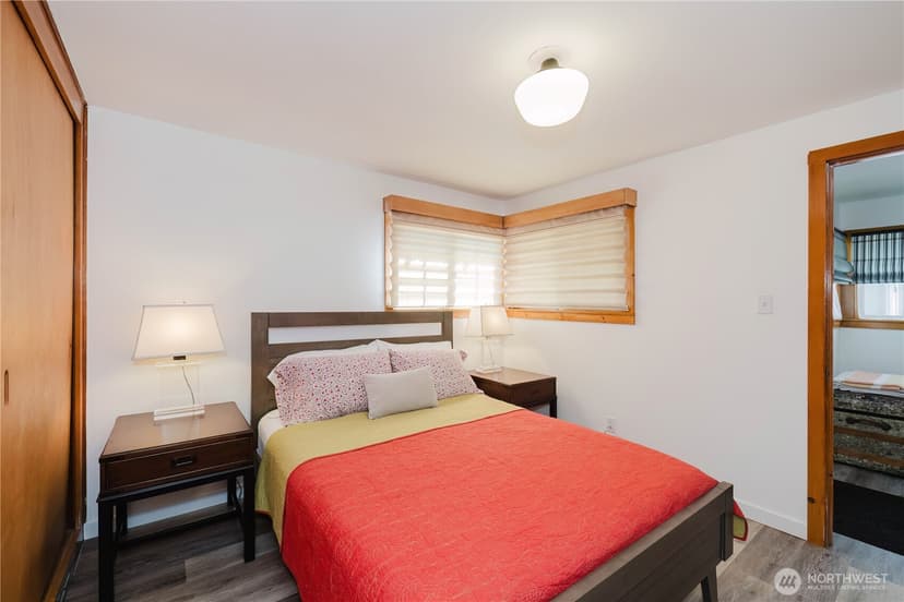 Property photo for 3262 Beach Drive E, Port Orchard photo 22