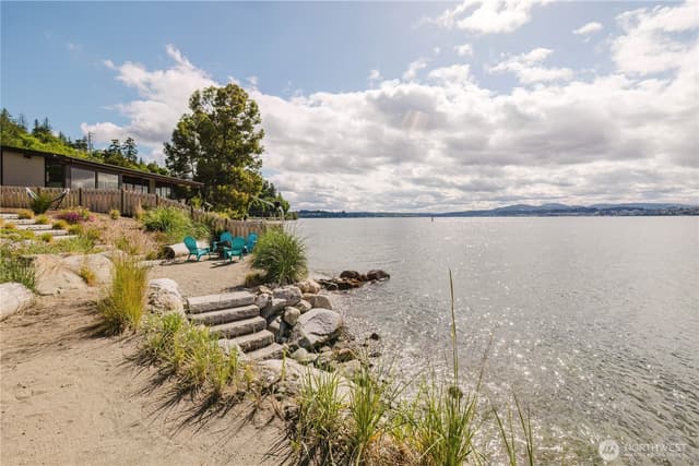 Property photo for 3262 Beach Drive E, Port Orchard photo 3
