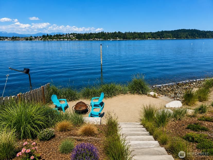 Property photo for 3262 Beach Drive E, Port Orchard photo 6