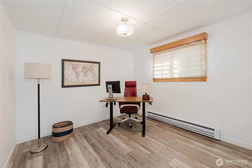 Property photo for 3262 Beach Drive E, Port Orchard photo 23