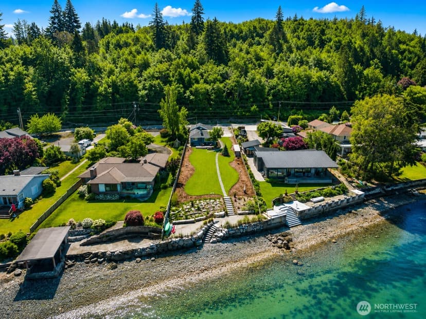 Property photo for 3262 Beach Drive E, Port Orchard photo 40