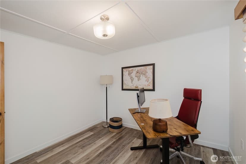 Property photo for 3262 Beach Drive E, Port Orchard photo 24