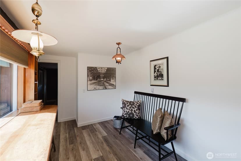 Property photo for 3262 Beach Drive E, Port Orchard photo 17