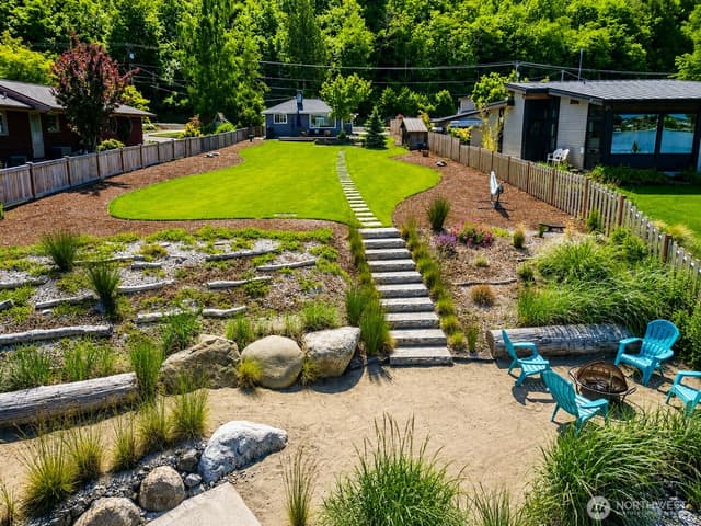 Property photo for 3262 Beach Drive E, Port Orchard photo 5
