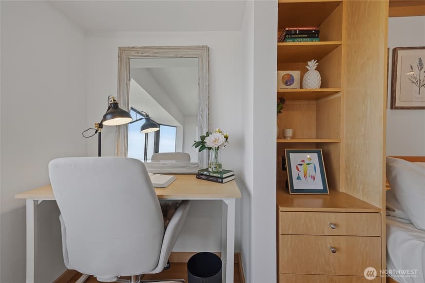 Property photo for 211 Summit Avenue E #405, Seattle photo 9