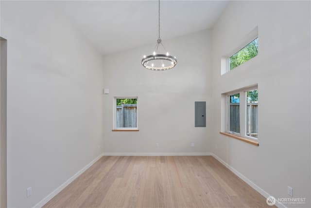 Property photo for 8623 30th Avenue SW, Seattle photo 4