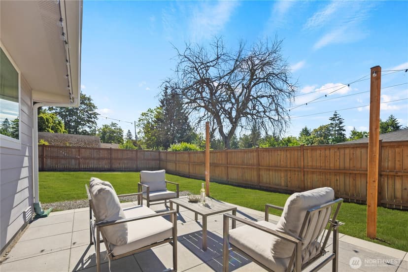 Property photo for 2147 NE 12th Street, Renton photo 23