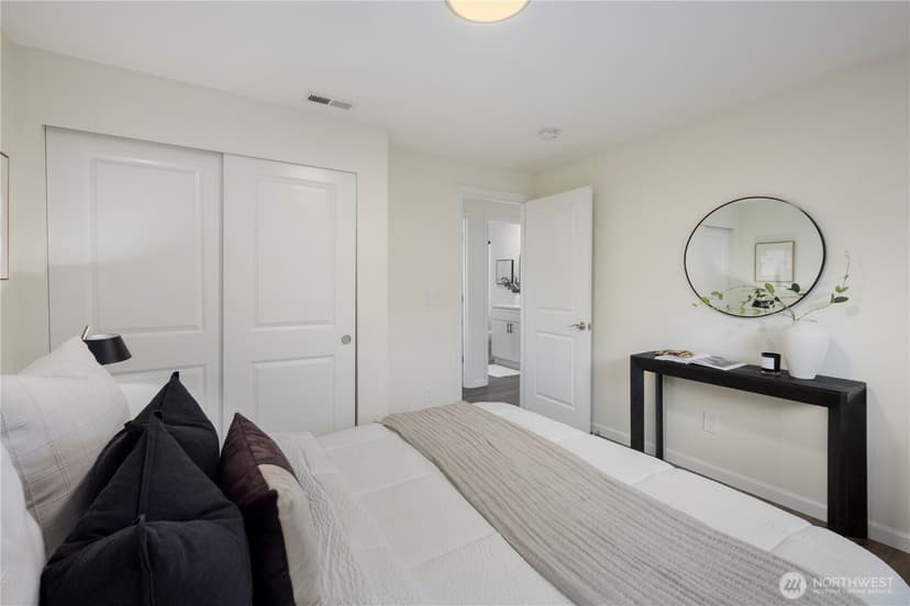 Property photo for 2147 NE 12th Street, Renton photo 15