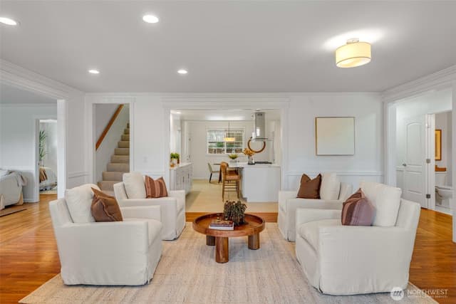 Property photo for 7021 20th Avenue NE, Seattle photo 5