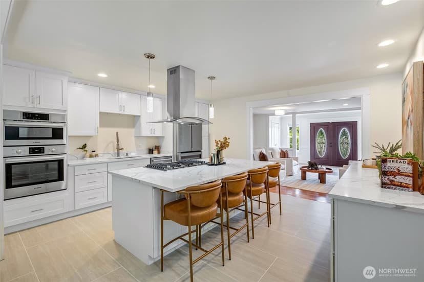 Property photo for 7021 20th Avenue NE, Seattle photo 8