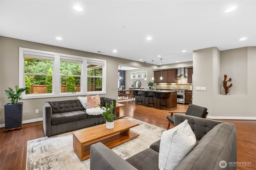 Property photo for 1601 NE Falls Drive, Issaquah photo 6
