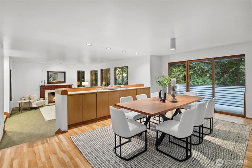 Property photo for 13619 NE 28th Street, Bellevue photo 6