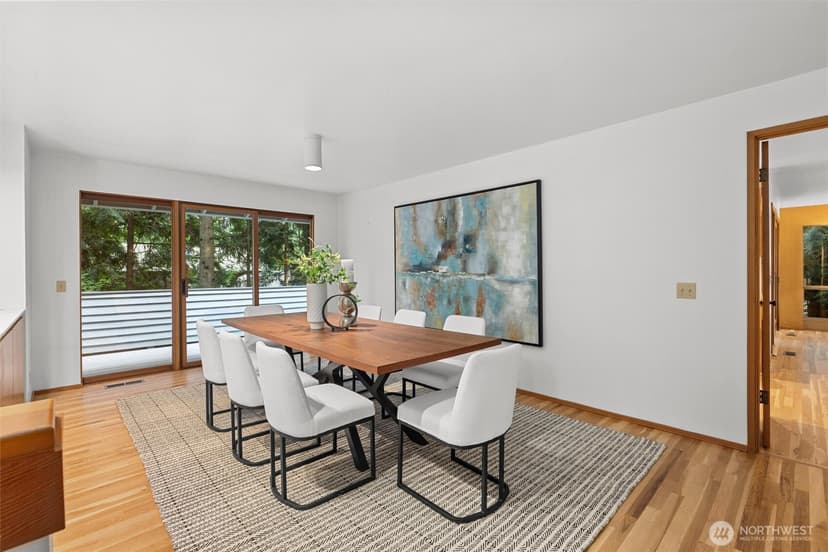 Property photo for 13619 NE 28th Street, Bellevue photo 7