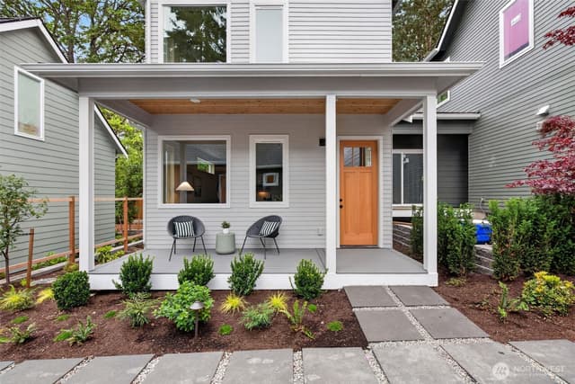 Property photo for 11739 40th Avenue NE #B, Seattle