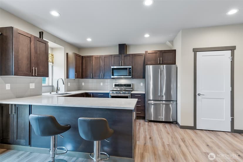 Property photo for 14906 Manor Way #B, Lynnwood photo 8
