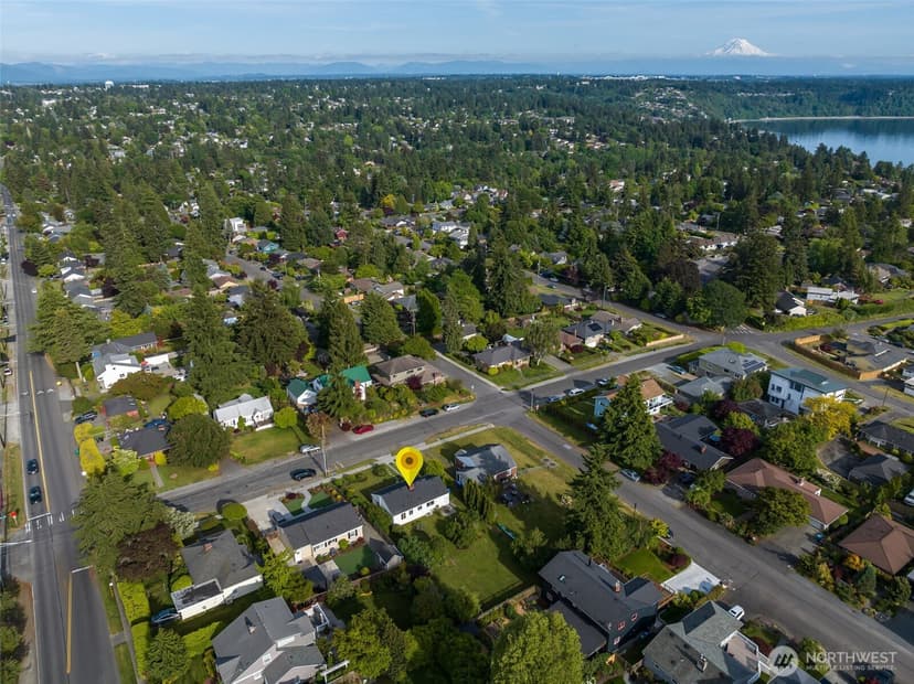 Property photo for 10617 39th Avenue SW, Seattle photo 36