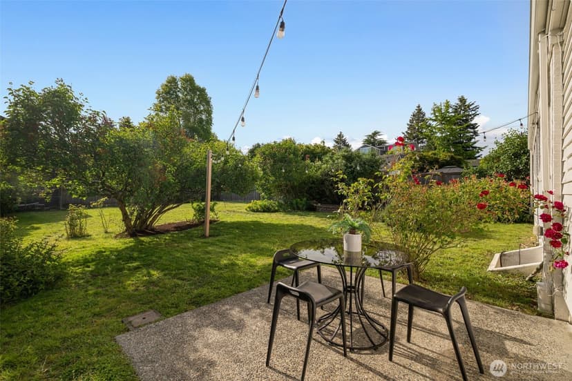 Property photo for 10617 39th Avenue SW, Seattle photo 29
