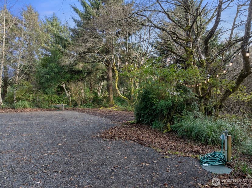 Property photo for 337 Mast Ave NW, Ocean Shores photo 8