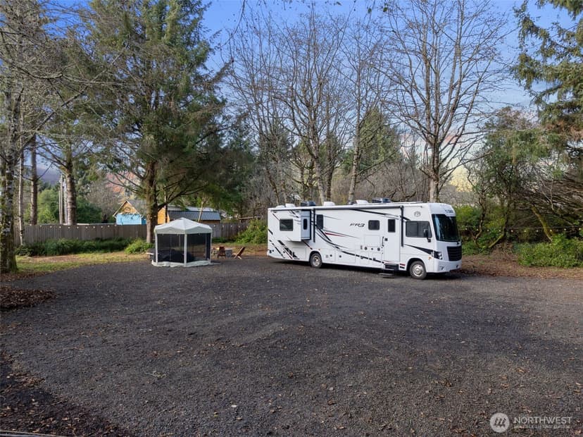 Property photo for 337 Mast Ave NW, Ocean Shores photo 6