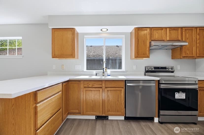 Property photo for 313 E 52nd Street, Tacoma photo 9