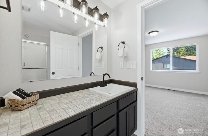 Property photo for 313 E 52nd Street, Tacoma photo 17