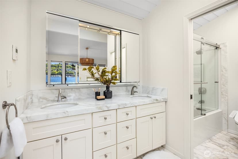 Property photo for 2031 Fairview Avenue E #H, Seattle photo 19