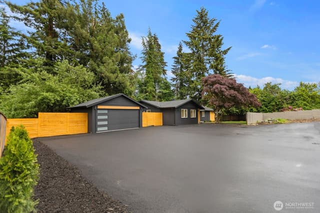 Property photo for 2420 236th Street SW, Brier photo 3