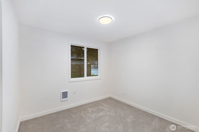 Property photo for 2420 236th Street SW, Brier photo 34