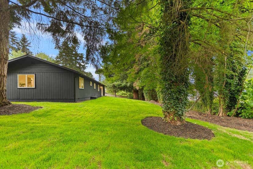 Property photo for 2420 236th Street SW, Brier photo 37