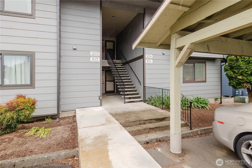 Property photo for 3400 Narrows View Lane NE #104, Bremerton photo 24