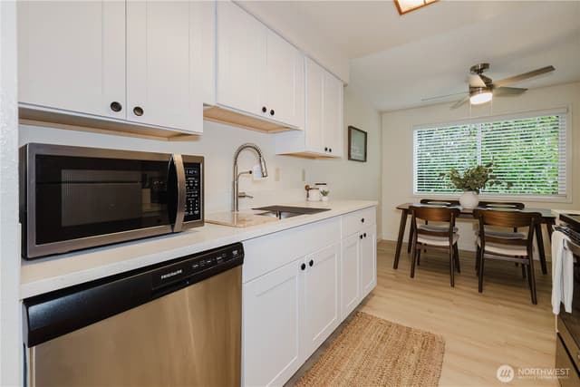 Property photo for 3400 Narrows View Lane NE #104, Bremerton photo 4