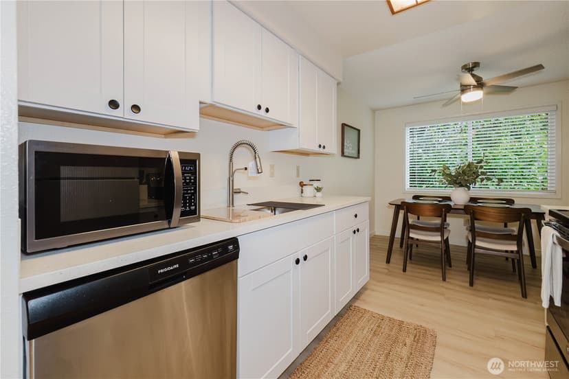 Property photo for 3400 Narrows View Lane NE #104, Bremerton photo 4
