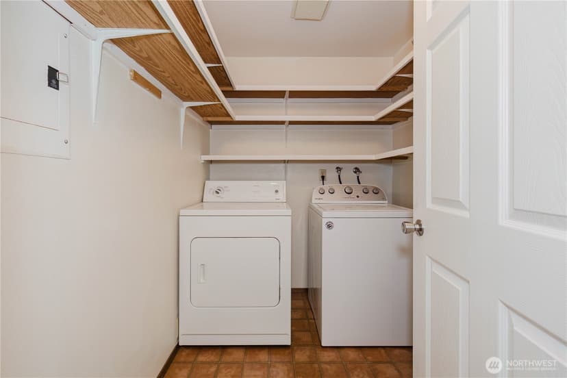 Property photo for 3400 Narrows View Lane NE #104, Bremerton photo 18