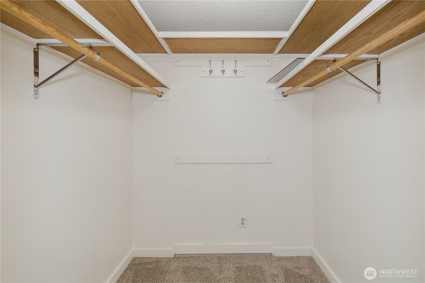 Property photo for 3400 Narrows View Lane NE #104, Bremerton photo 15