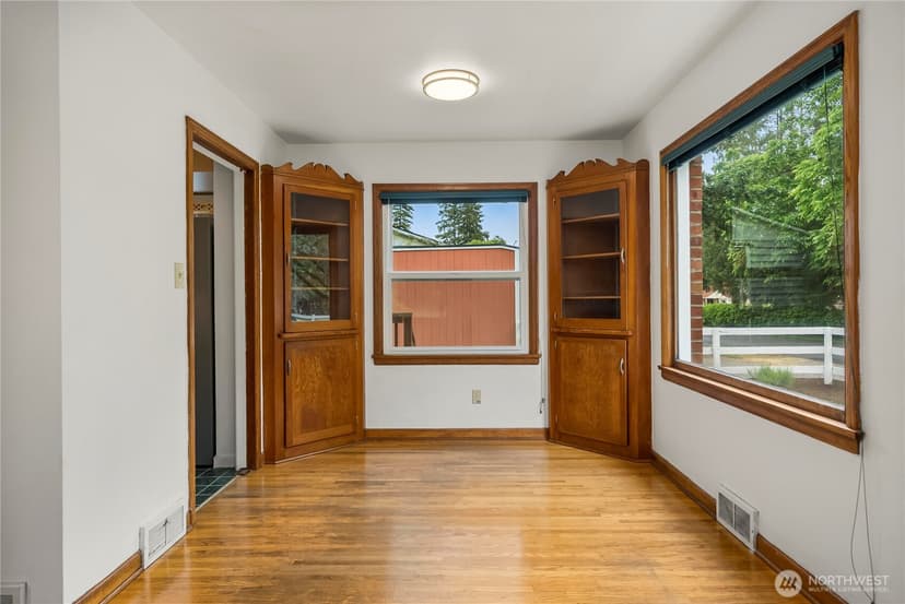 Property photo for 751 120th Street S, Tacoma photo 7