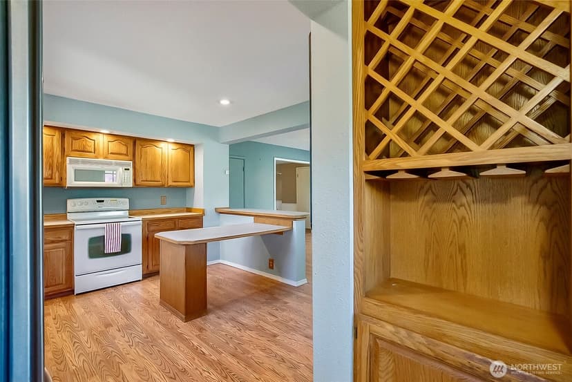 Property photo for 17704 S Spada Road, Snohomish photo 12