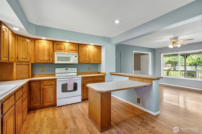 Property photo for 17704 S Spada Road, Snohomish photo 8