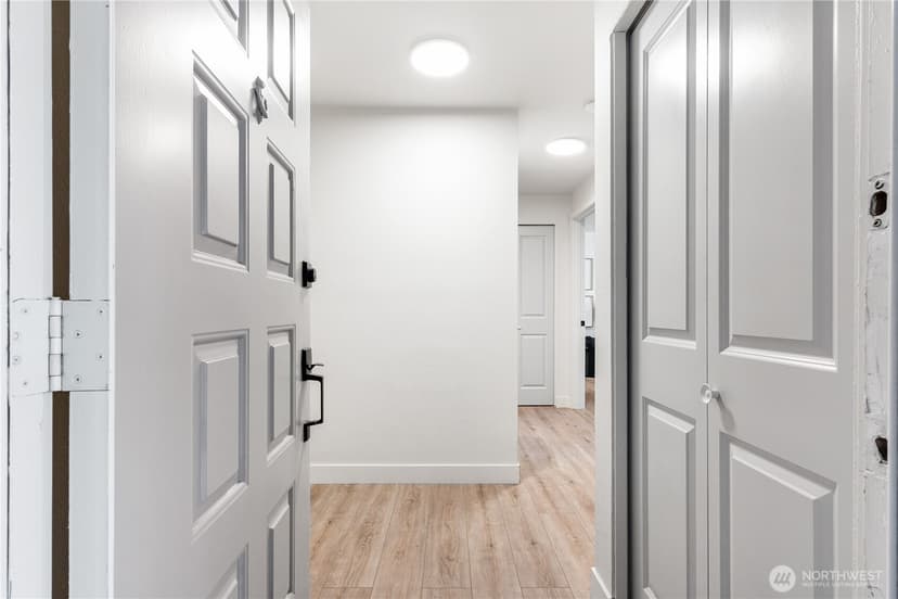 Property photo for 1617 Maple Lane #E7, Kent photo 17