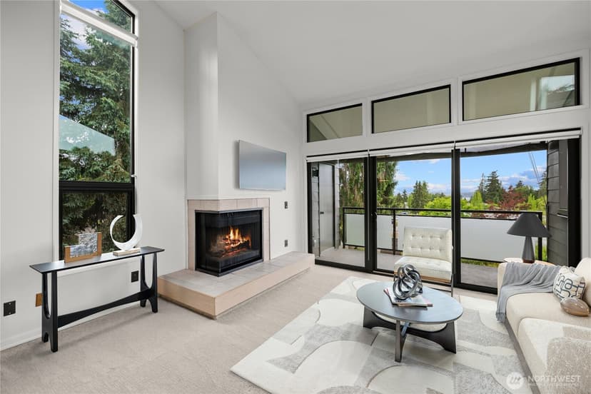 Property photo for 11226 NE 68th Street #E, Kirkland photo 10