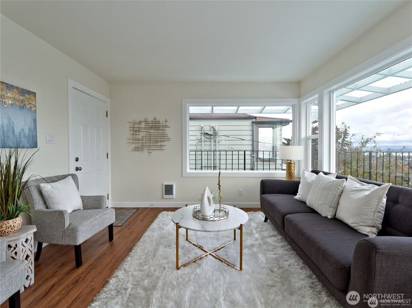 Property photo for 5029 29th ave S, Seattle photo 8