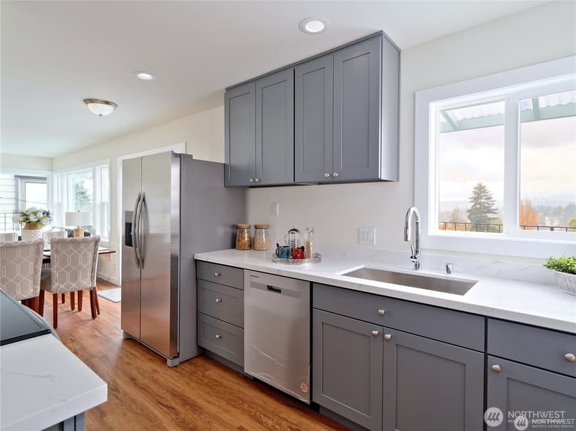 Property photo for 5029 29th ave S, Seattle photo 6